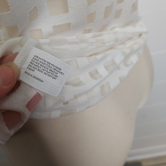 Club Monaco Marlana window pane sheer tee size XS - Picture 8 of 10
